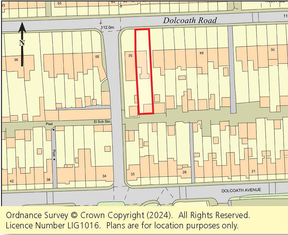 Lot: 34 - HOUSE FOR UPDATING WITH PARKING, GARDENS AND DETACHED GARAGE WITH POTENTIAL -